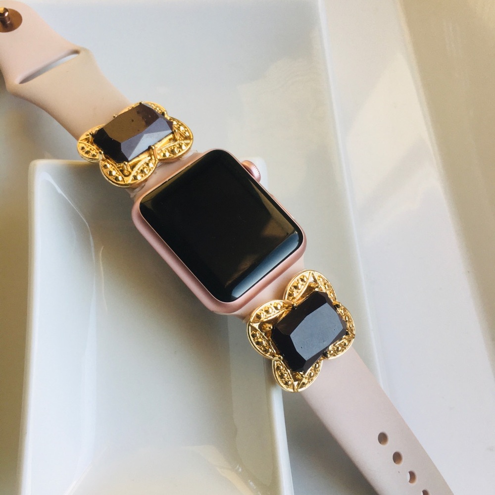 Deep Purple 💞3/$50 👛🛍 Apple Watch Jewelry